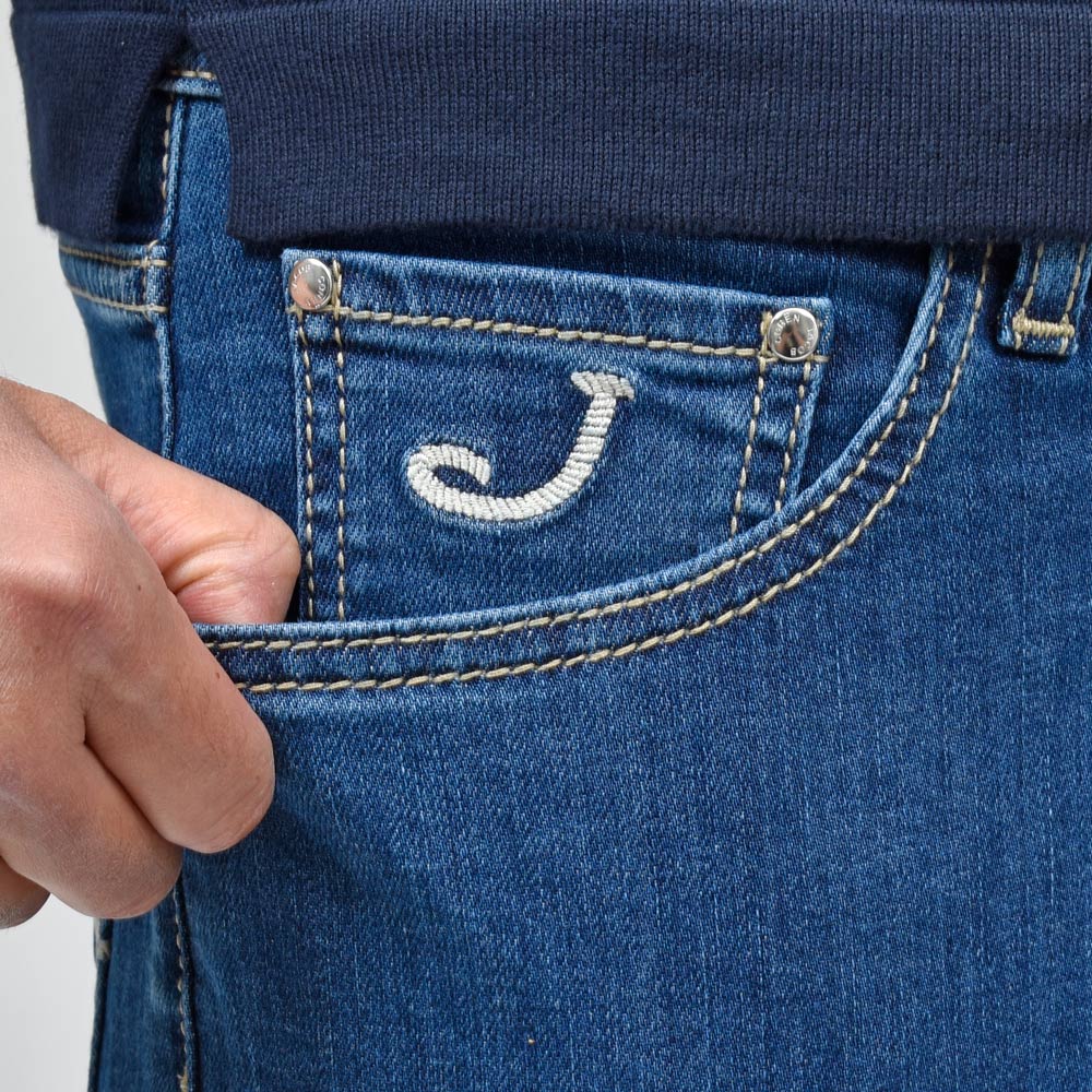 JACOB COHEN(ヤコブコーエン) NICKニック Resort Collection ウォッシュドコットンストレッチテーパードフィットデニム 226-32252
