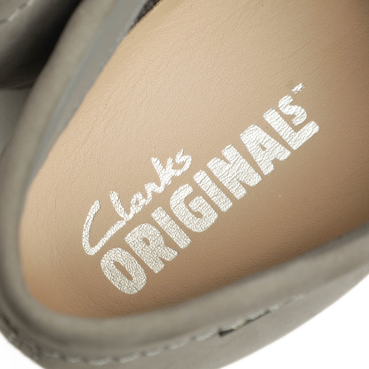 クラークス / Wallabee GTX / 防水 ヌバックスエードレザー シューズ / 26149449 / 26180662 / グレー
