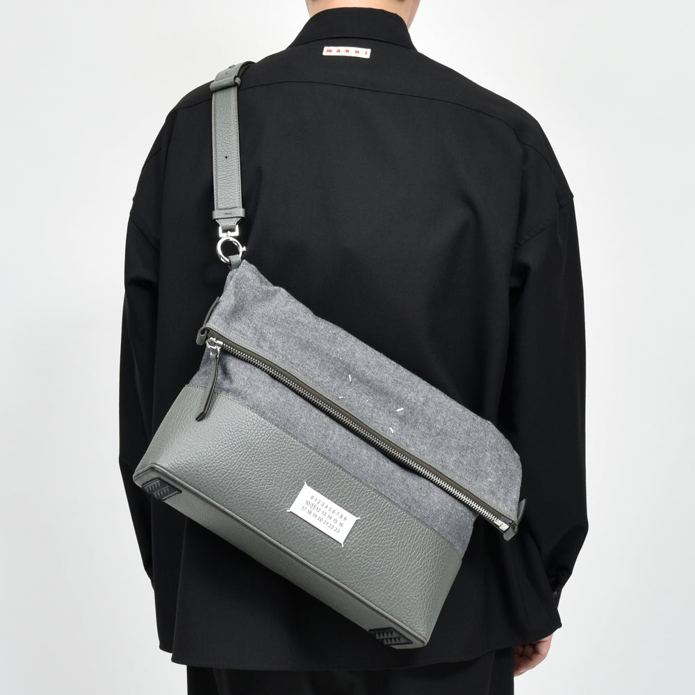Maison Margiela(メゾン マルジェラ) 5AC ミディアムホーボーバッグ SB1WG0043P4348