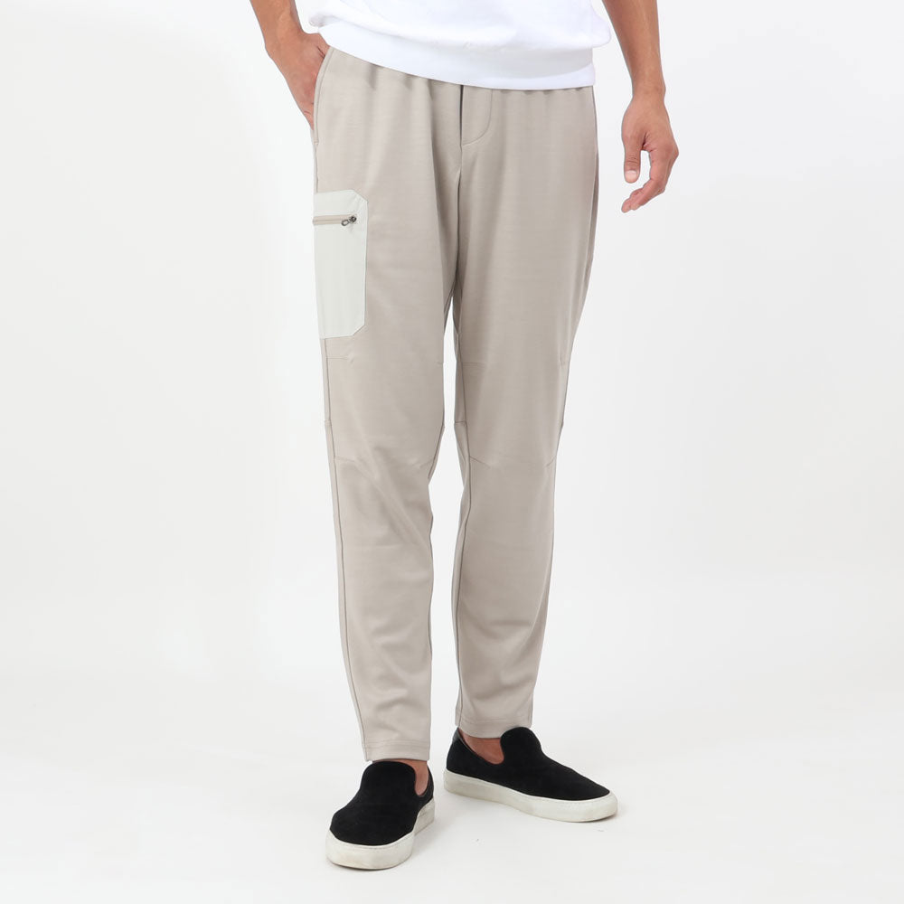 身長183cm/体重72kg・サイズM<br>