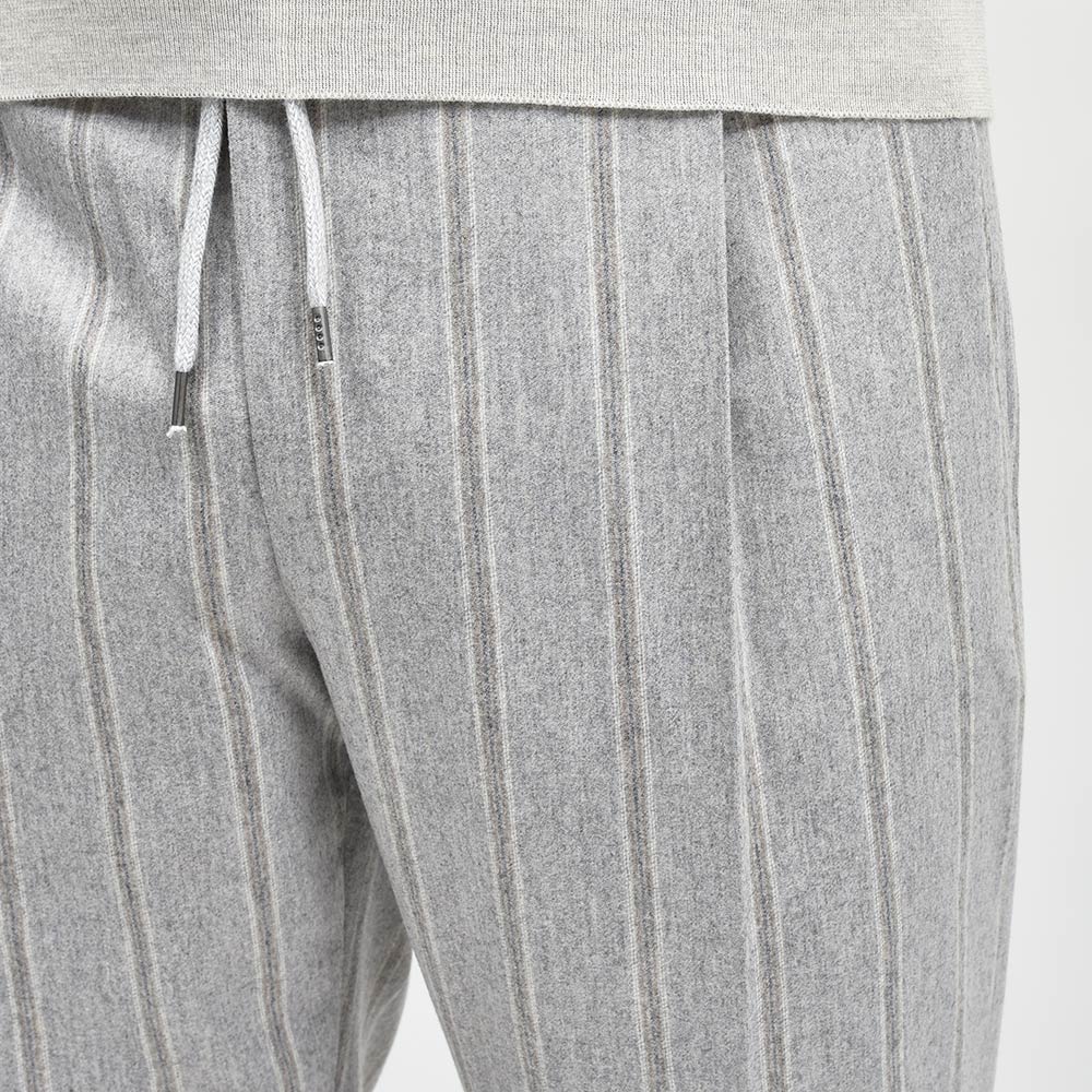 PT TORINO(ピーティー トリノ) ヴァージンウールカシミヤ ストレッチ ライトフランネル ストライプ 1プリーツシャーリングパンツ SOFT FIT/TO02