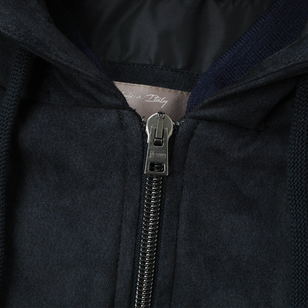 ヘルノ / エコスエード ポリエステル ストレッチ ダブルジップ ショート丈 ジップアップパーカー / Resort / GI00083UR / ネイビー