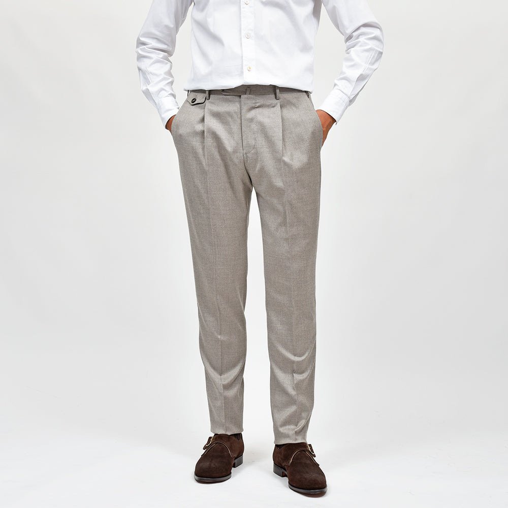 PT TORINO(ピーティー トリノ) Super110'S ヴァージンウール ストレッチ ライトフランネル 1プリーツドレスパンツ GENTLEMAN FIT/CM13