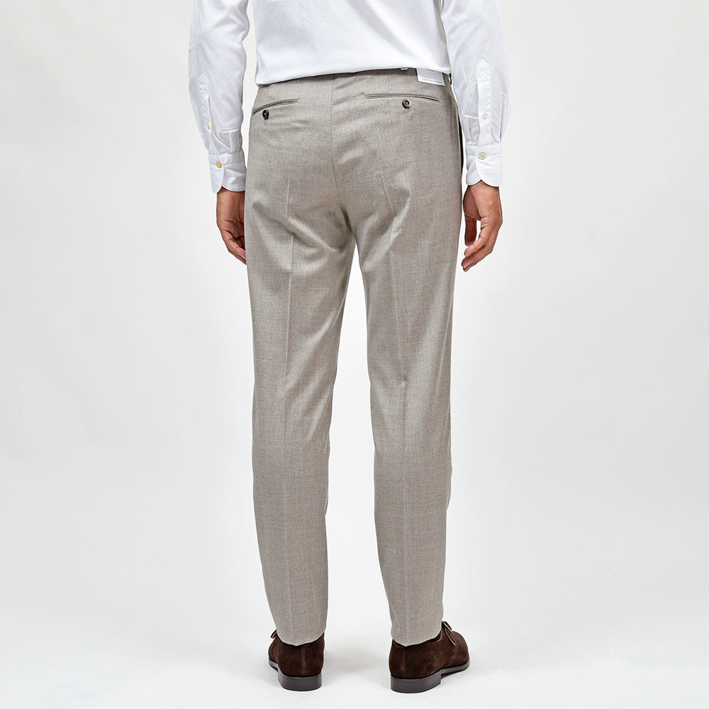 PT TORINO(ピーティー トリノ) Super110'S ヴァージンウール ストレッチ ライトフランネル 1プリーツドレスパンツ GENTLEMAN FIT/CM13