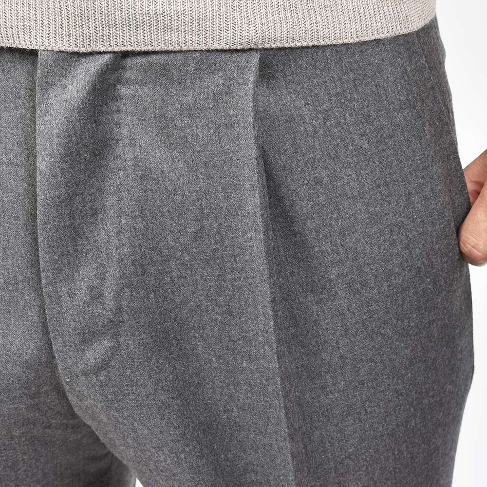 PT TORINO(ピーティー トリノ) Super110'S ヴァージンウール ストレッチ ライトフランネル 1プリーツドレスパンツ GENTLEMAN FIT/CM13