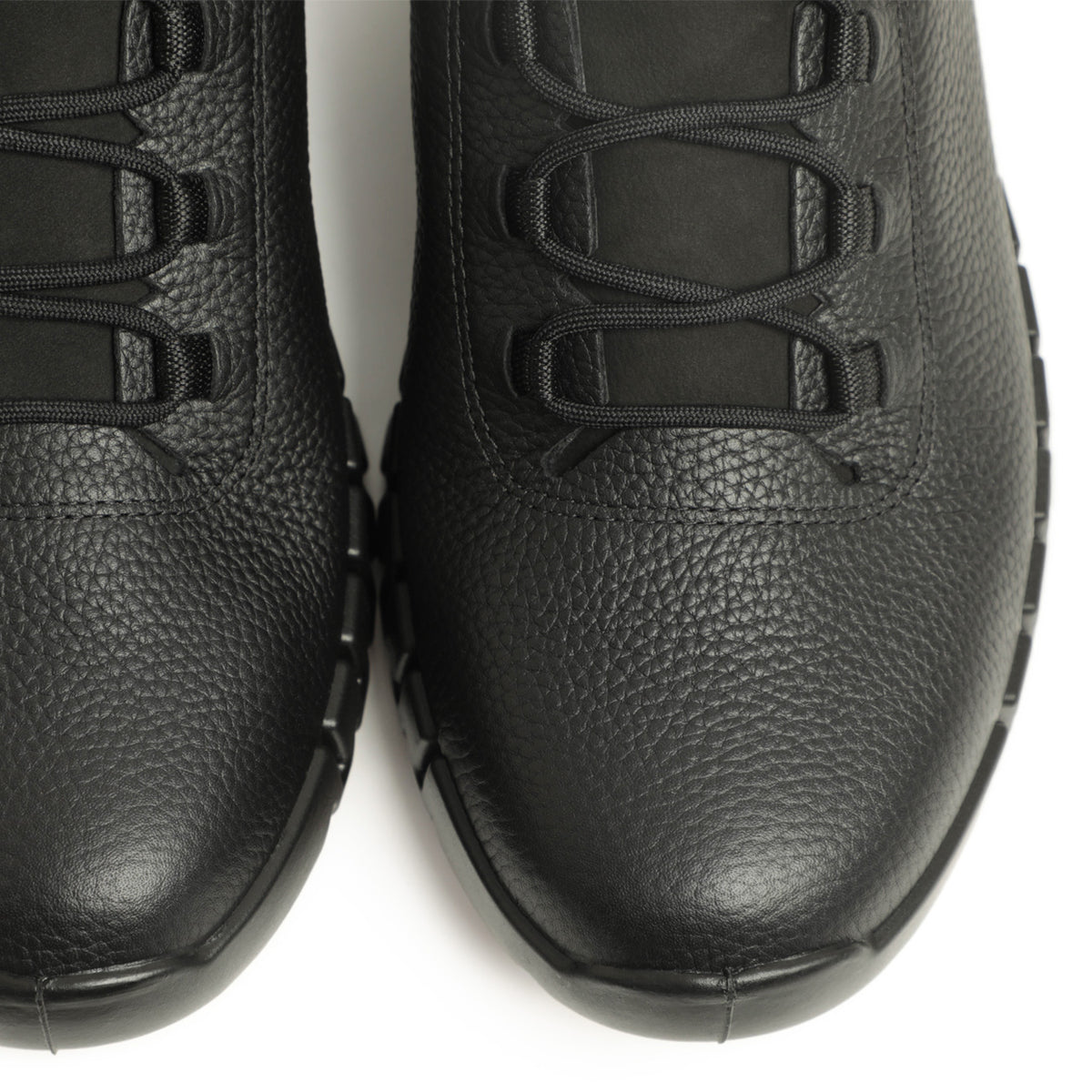 エコー / ヌバック レザー レースアップ 厚底スニーカー / GORE-TEX / GRUUV M 525224 01001 / ブラック