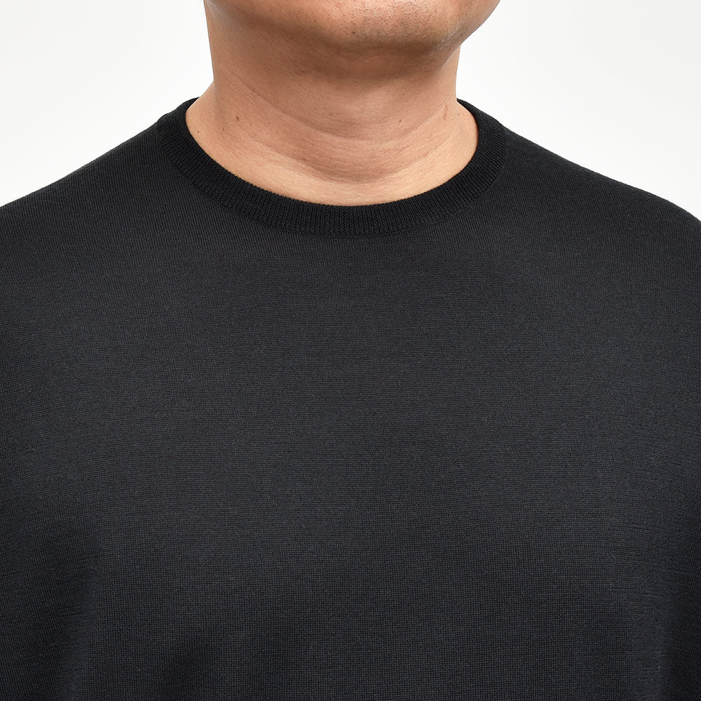 JOHN SMEDLEY(ジョンスメドレー) SCANLAN エクストラファインメリノウール 30ゲージ クルーネックニット MODERN FIT
