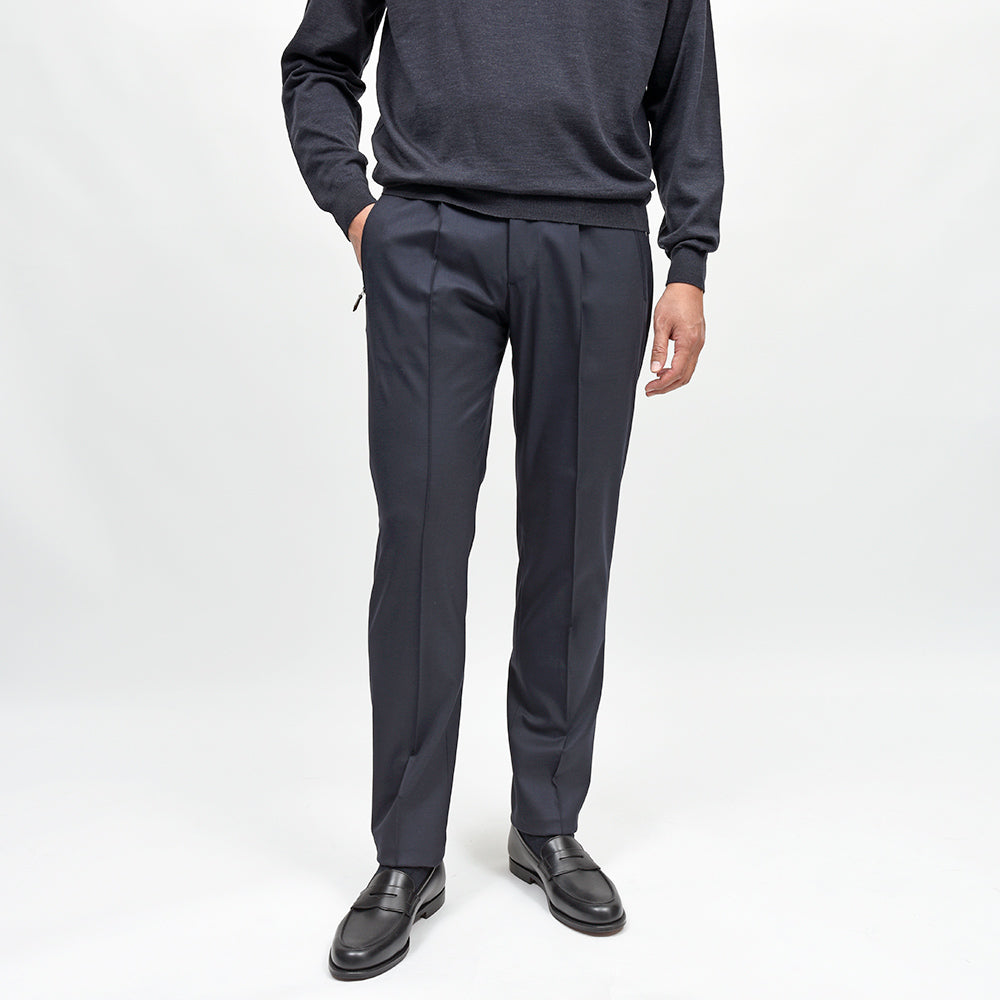 PT TORINO(ピーティー トリノ) NEW BERLIN ウォッシャブルテクノウール ストレッチ サージ 永久クリース 1プリーツパンツ SOFT FIT/VD06