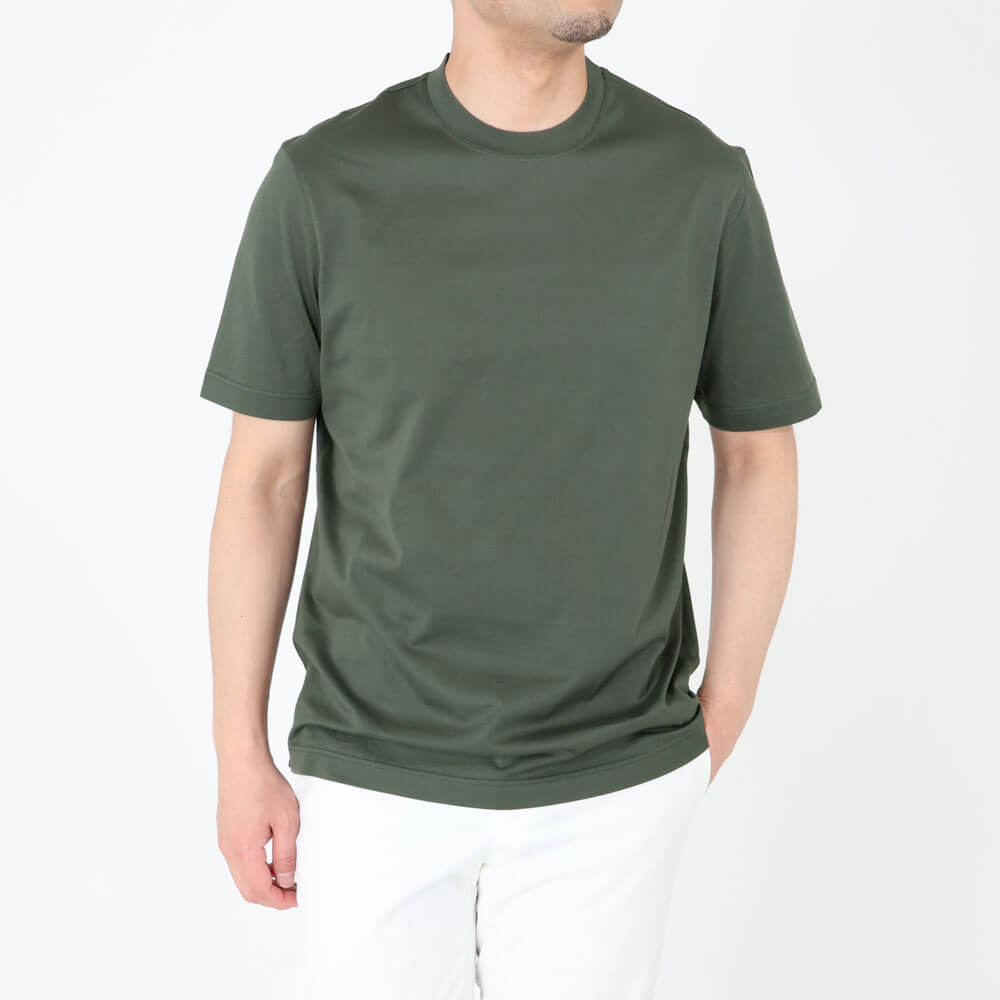 身長167cm・体重62kg/着用サイズ44