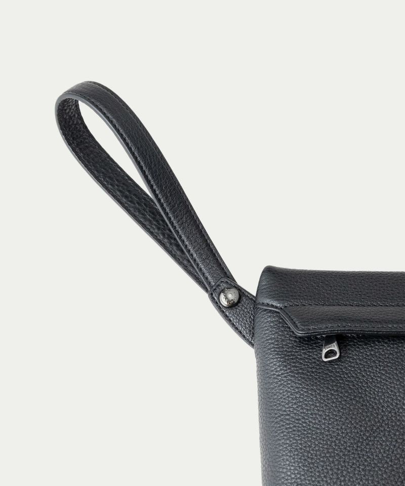 【EMMETI × ETiAM コラボ】POUCH IN CALFSKIN