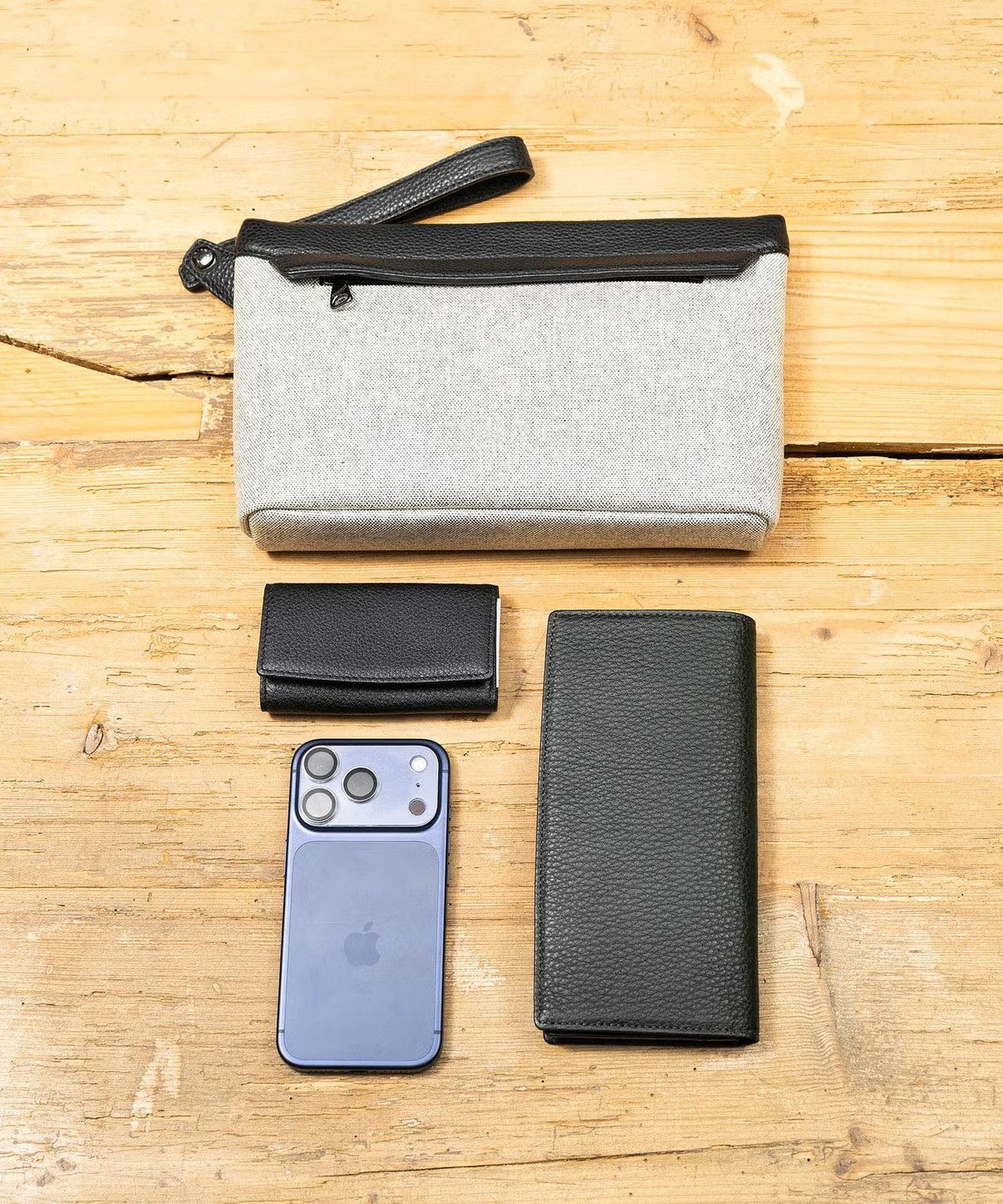 【EMMETI × ETiAM コラボ】POUCH IN CALFSKIN × FABRIC