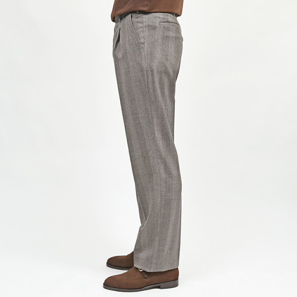 PT TORINO(ピーティートリノ)SAMUEL ヴァージンウールストレッチ サキソニー ヘリンボーン 1プリーツパンツ ALTERNATIVE FIT/MR08