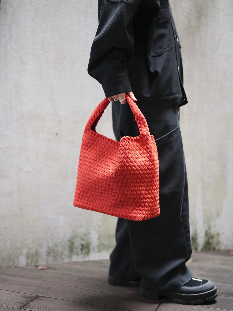 エムビー / OX JEWELRy Intrecciato -ADD- Editors Bag MEDIUM