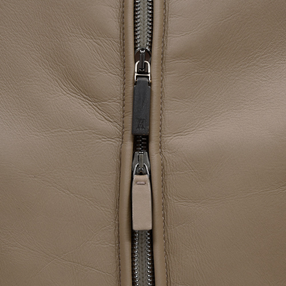 ALTACRUNA（アルタクルーナ）<br>ムートンレザーショートブルゾン 84759/AE0714 14262000059