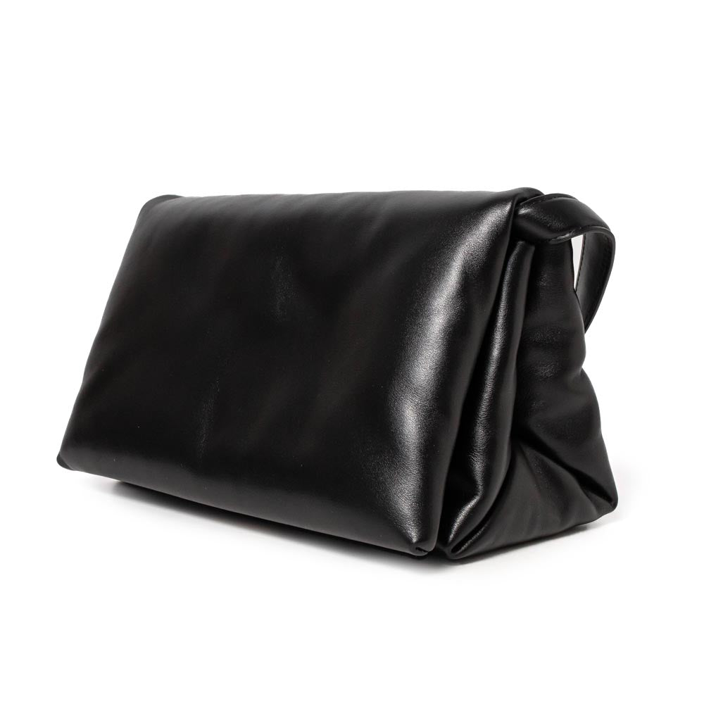 BLACK(00N99)