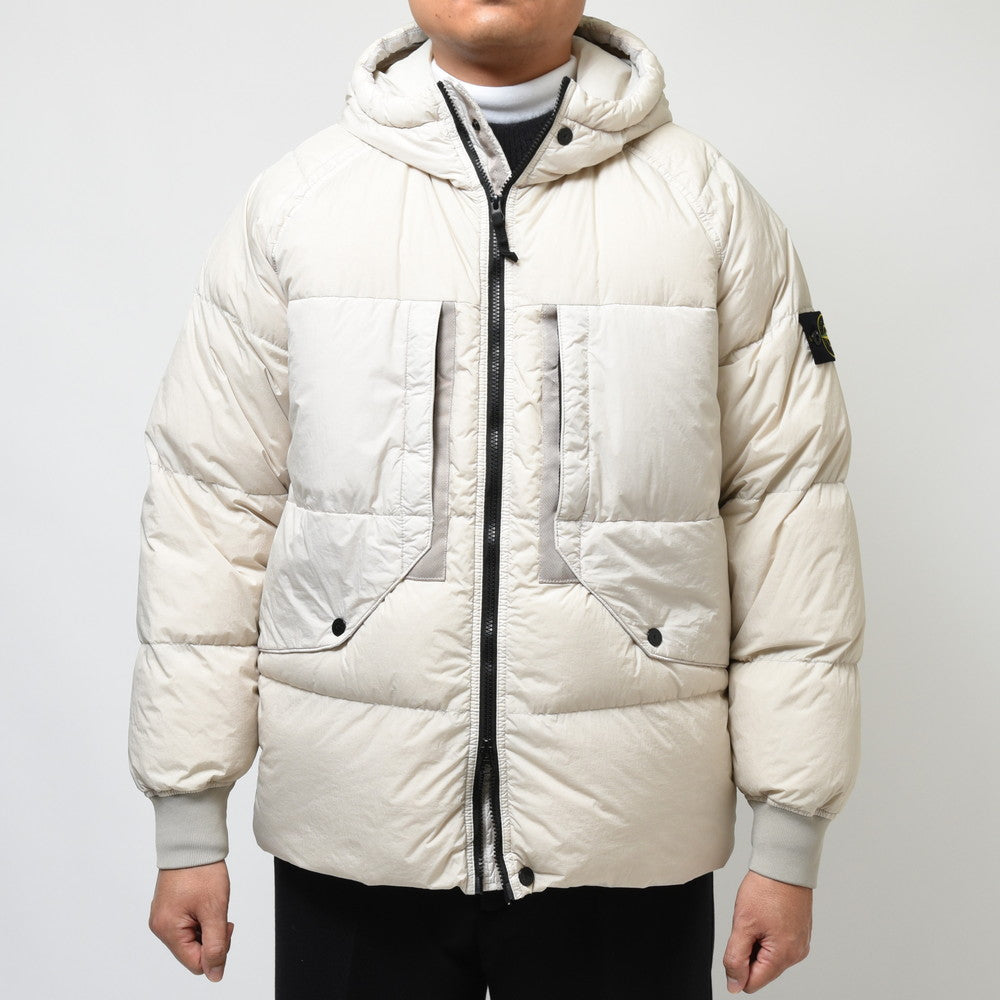 STONE ISLAND(ストーンアイランド) ガーメントダイナイロンレップスフーデッドダウンジャケット 79-154-07-23