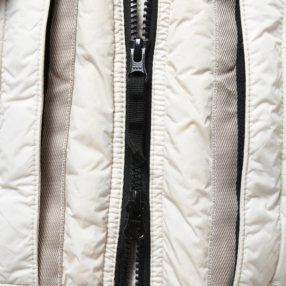 STONE ISLAND(ストーンアイランド) ガーメントダイナイロンレップスフーデッドダウンジャケット 79-154-07-23