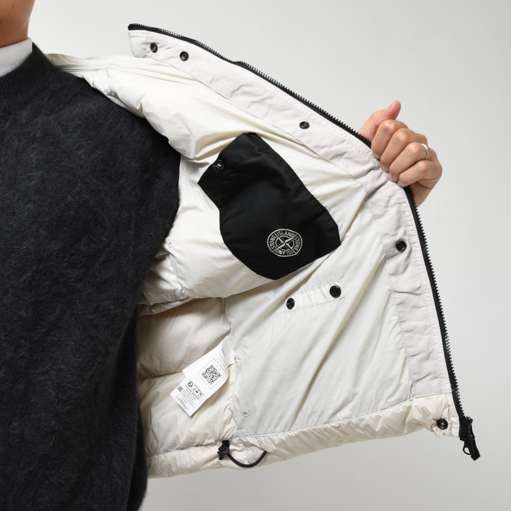 STONE ISLAND(ストーンアイランド) ガーメントダイナイロンレップスフーデッドダウンジャケット 79-154-07-23