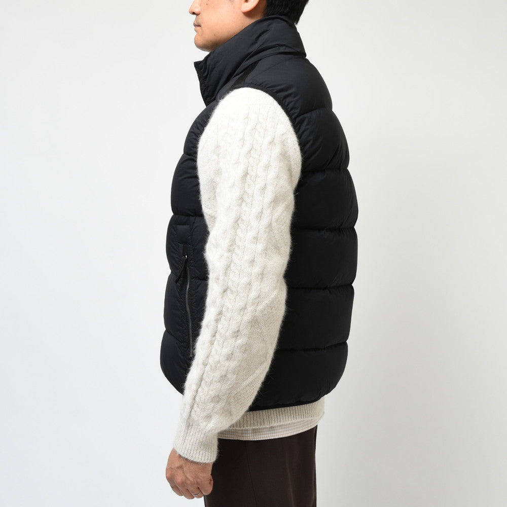 STONE ISLAND(ストーンアイランド) ガーメントダイシームレスダウンベスト 79-15G-14-28