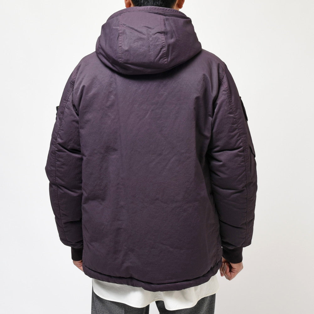 STONE ISLAND(ストーンアイランド)  ガーメントダイナイロンツイルフーデッドダウンジャケット 79-154-25-21