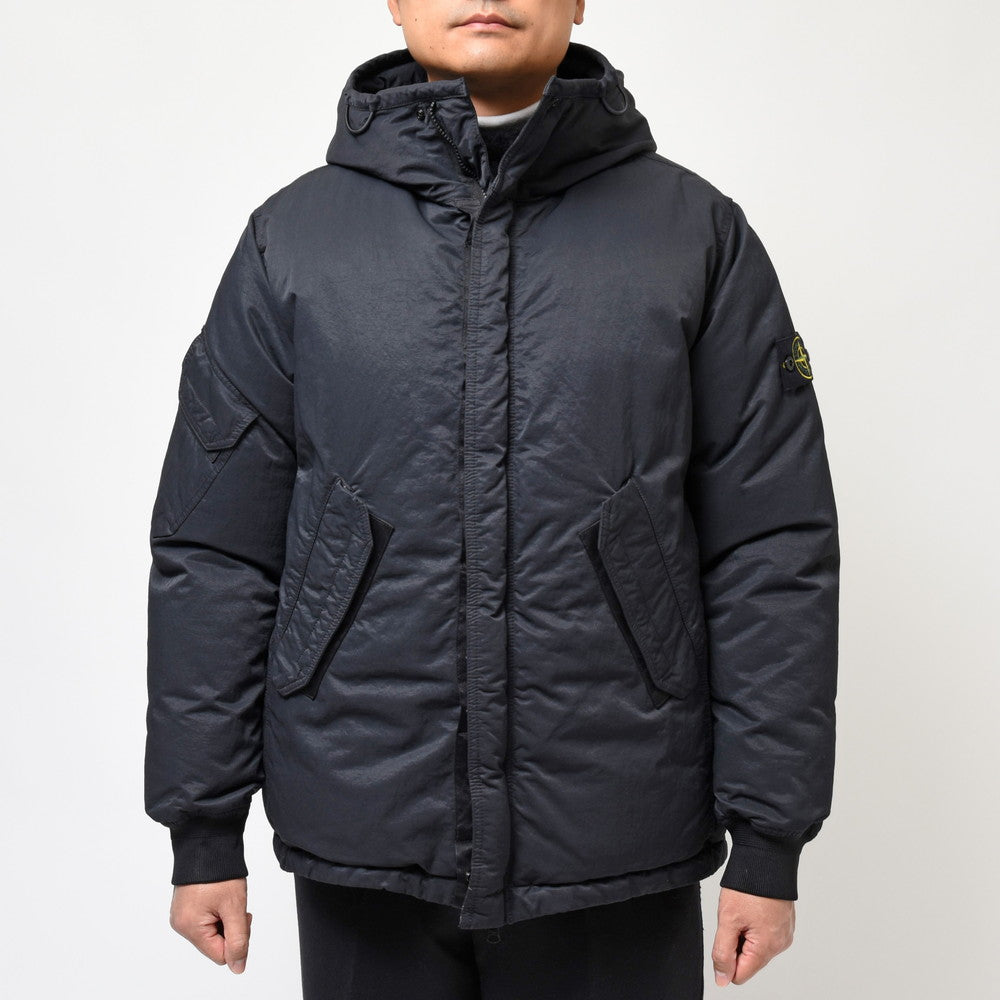 STONE ISLAND(ストーンアイランド)  ガーメントダイナイロンツイルフーデッドダウンジャケット 79-154-25-21