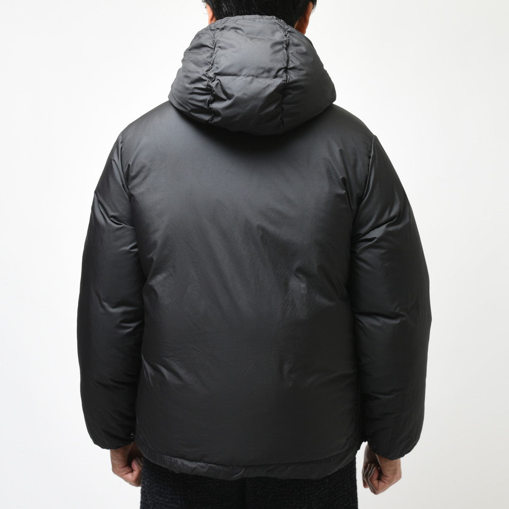 STONE ISLAND(ストーンアイランド) ナイロンメタルリバーシブルフーディダウンジャケット 791542719