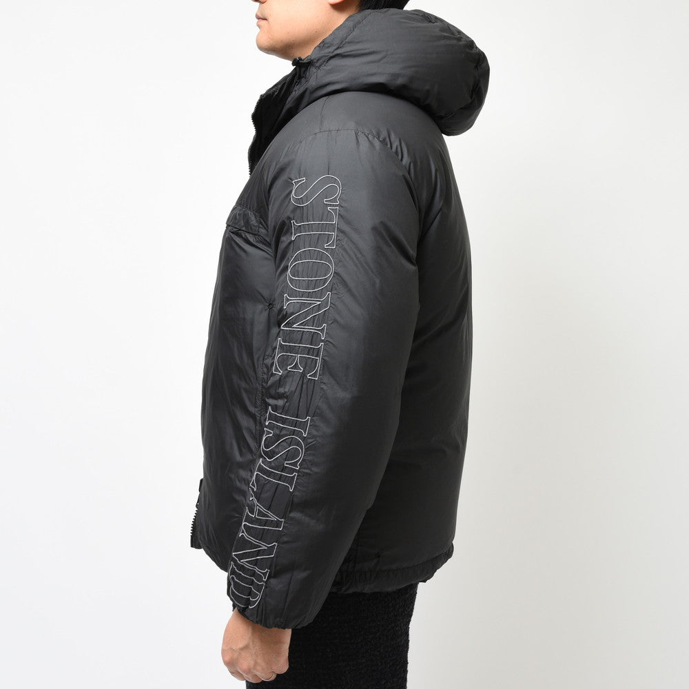 STONE ISLAND(ストーンアイランド) ナイロンメタルリバーシブルフーディダウンジャケット 791542719