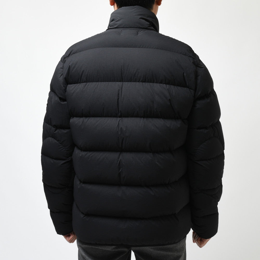 STONE ISLAND(ストーンアイランド) ナイロンストレッチスタンドカラーダウンジャケット 791544028