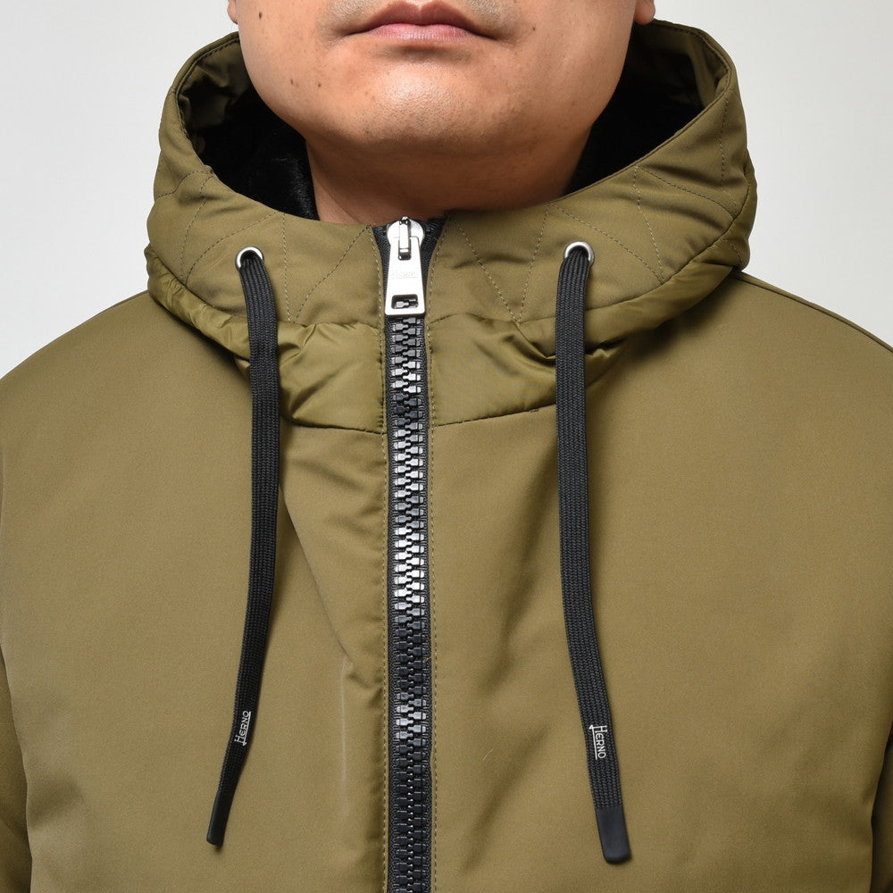HERNO（ヘルノ） ウォーターレペレントポリエステルタスランファーライニングフーディーブルゾン GC000072U-12343+12004