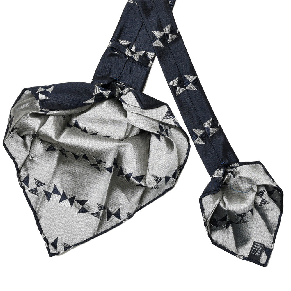 TIE YOUR TIE（タイ ユア タイ） シルクマイクロヘリンボーンスクエアストライプジャガードセッテピエゲタイ VE1158