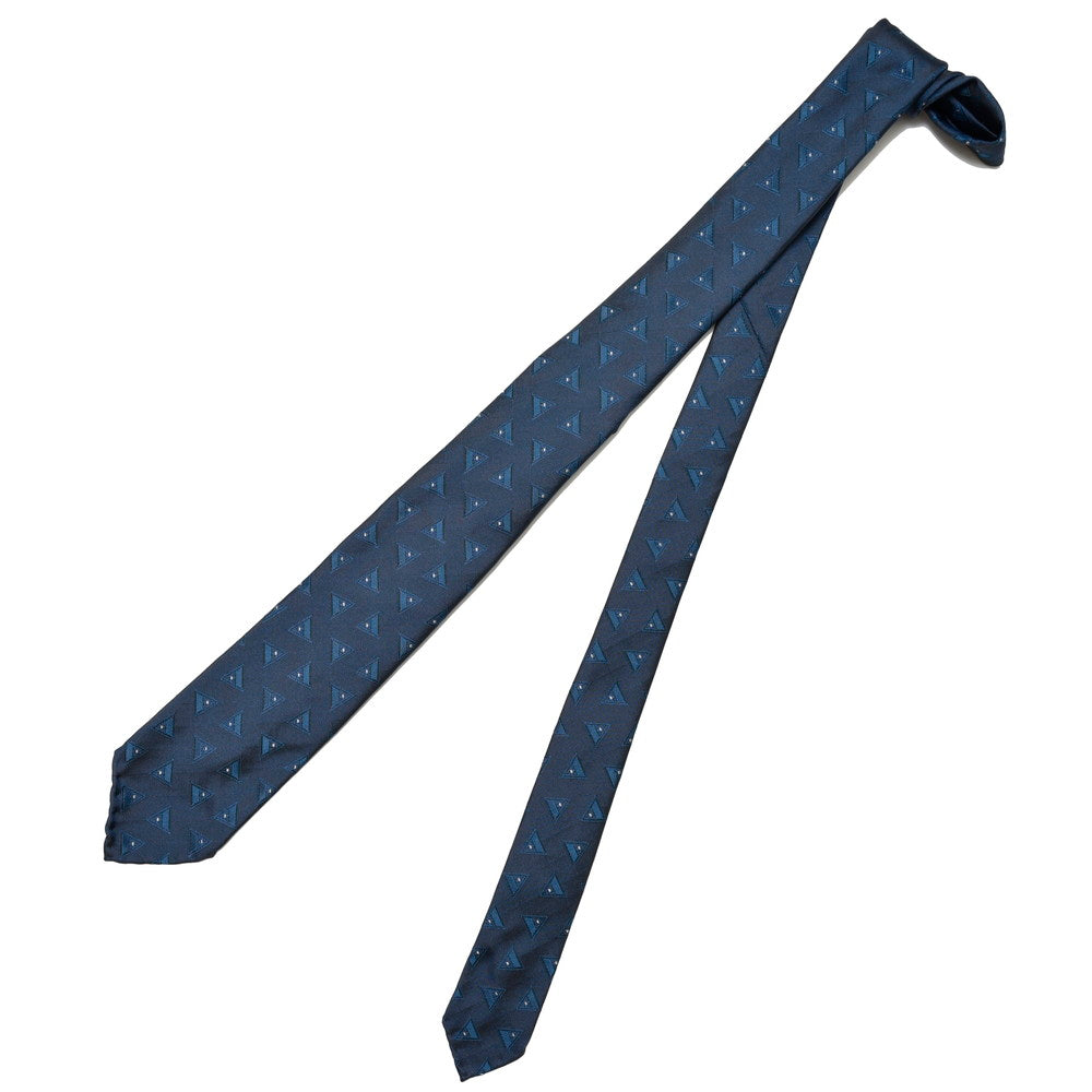 TIE YOUR TIE（タイ ユア タイ） シルクヘリンボーントライアングルジャガードセッテピエゲタイ T972950
