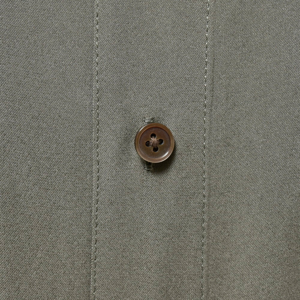 moncao（モンサオ） シルクバンドカラーシャツ M021334