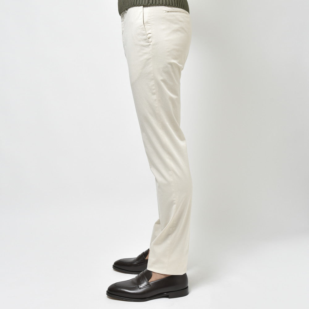 INCOTEX（インコテックス） SLIMFIT ガーメントダイストレッチコットンロイヤルバタヴィアテーパードパンツ 11658