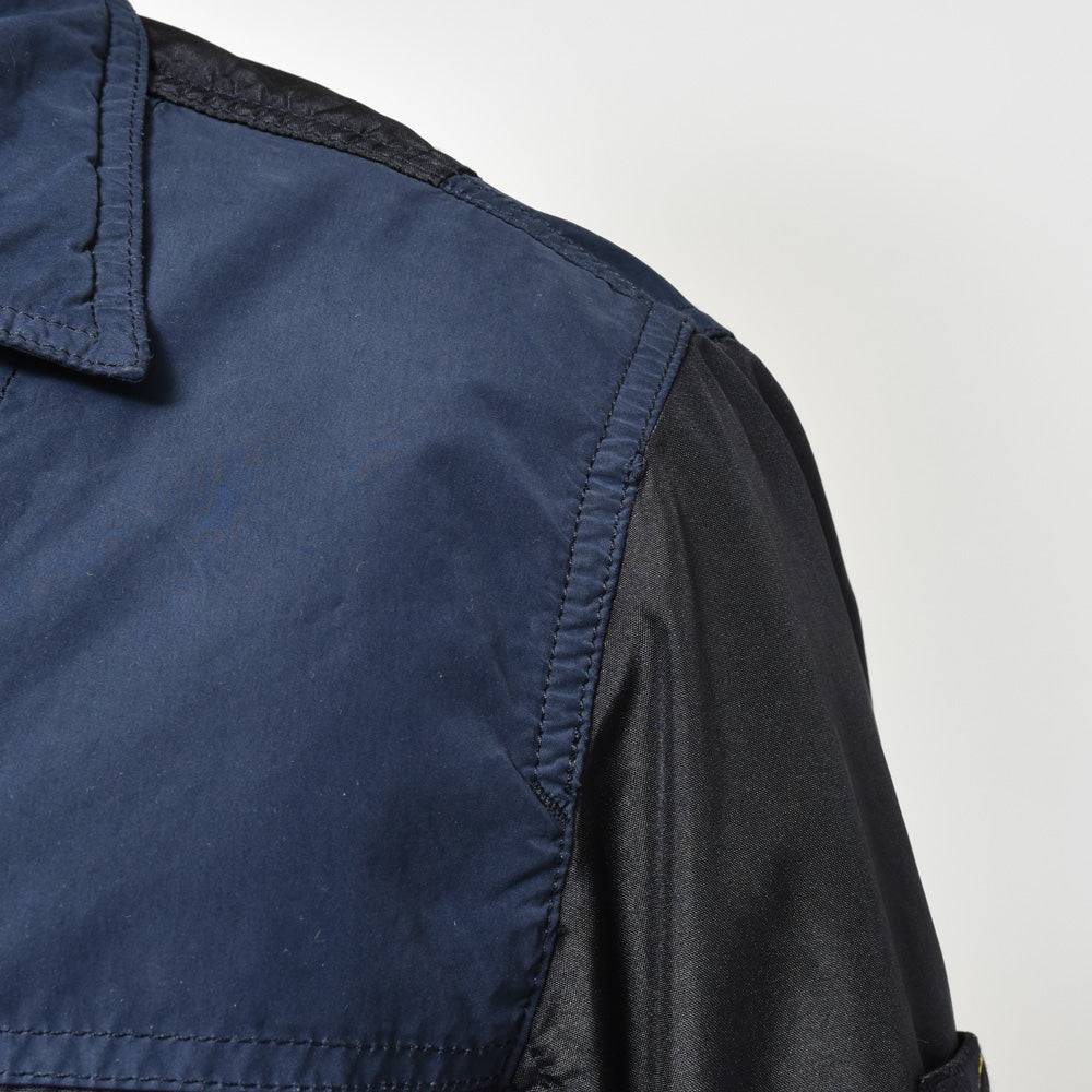 STONE ISLAND(ストーンアイランド) ポリエステルナイロントラッカージャケット 80-154-29-32