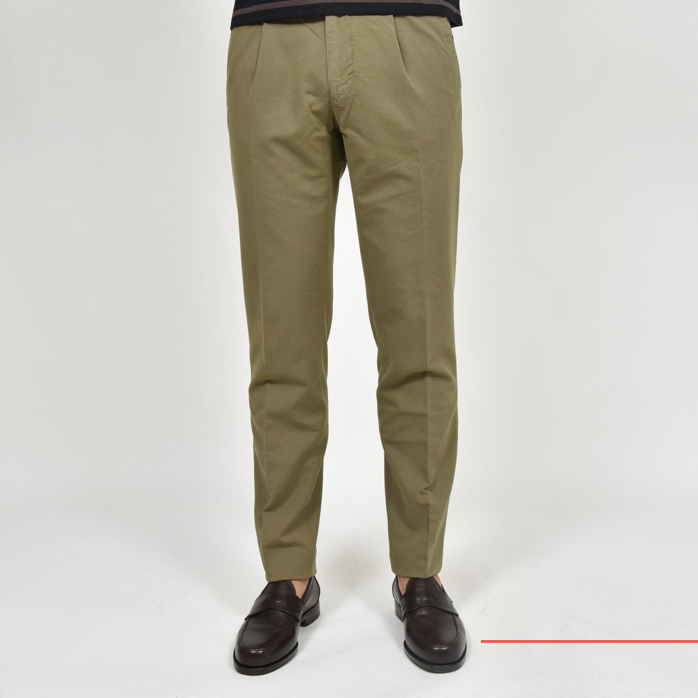 INCOTEX SLACKS（インコテックス スラックス） TAPERED FIT ガーメントダイコットンストレッチサマーサテン1プリーツテーパードパンツ 10S188-90871/11548