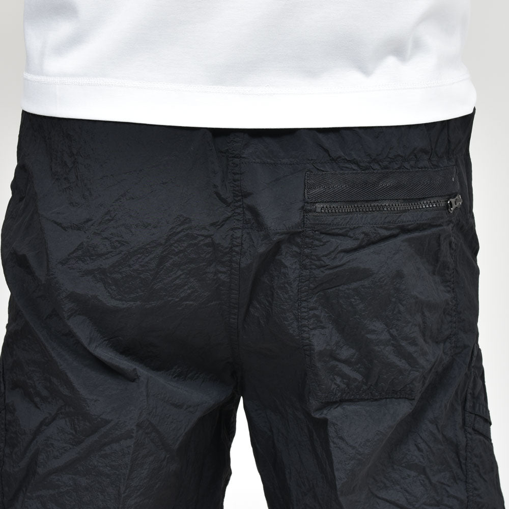 STONE ISLAND(ストーンアイランド) ガーメントダイナイロンメタルシャーリングカーゴショーツ 80-15L-17-19
