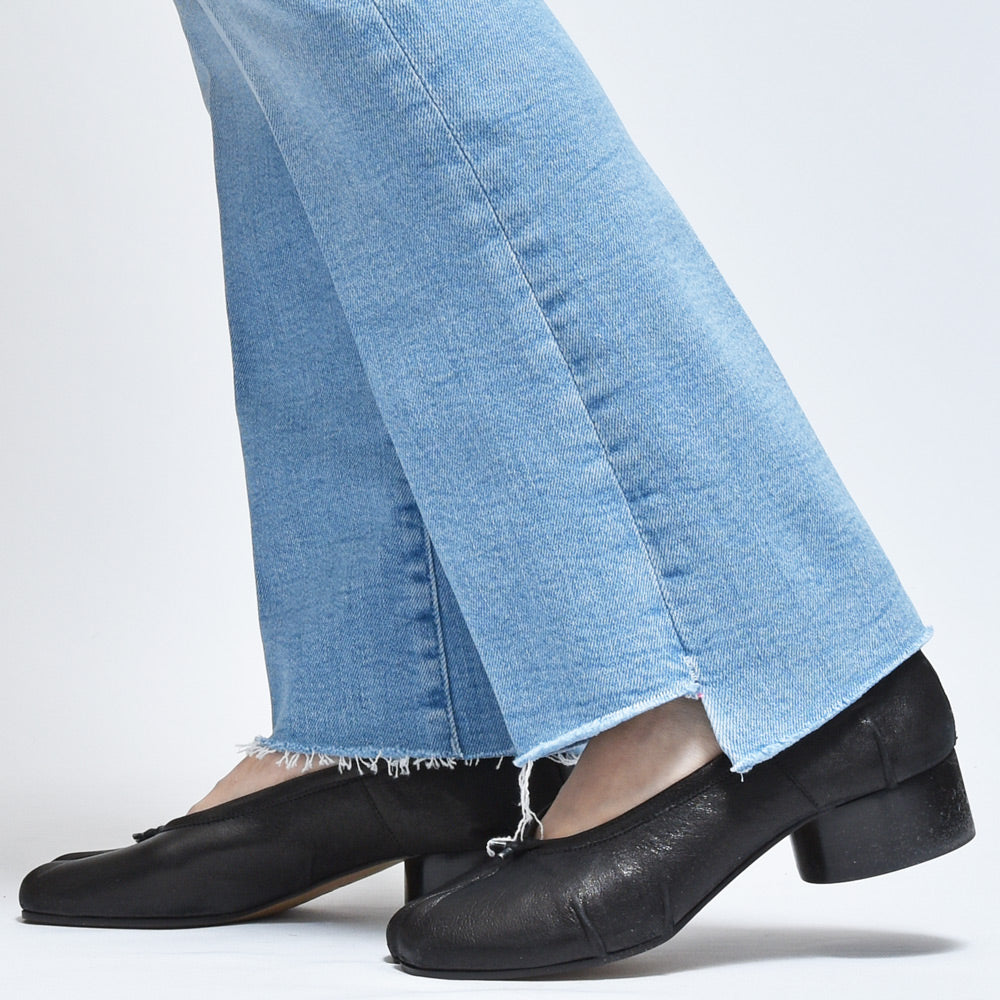 MOTHER(マザー)<BR>1157-1008 THE INSIDER CROP STEP FRAY クロップドデニムパンツ
