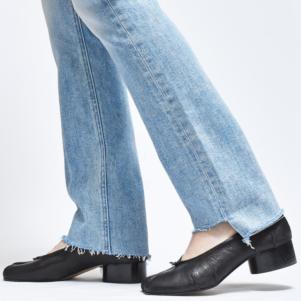 MOTHER(マザー)<BR>10816-1008 THE MID RISE DAZZLER ANKLE STEP FRAY デニムパンツ