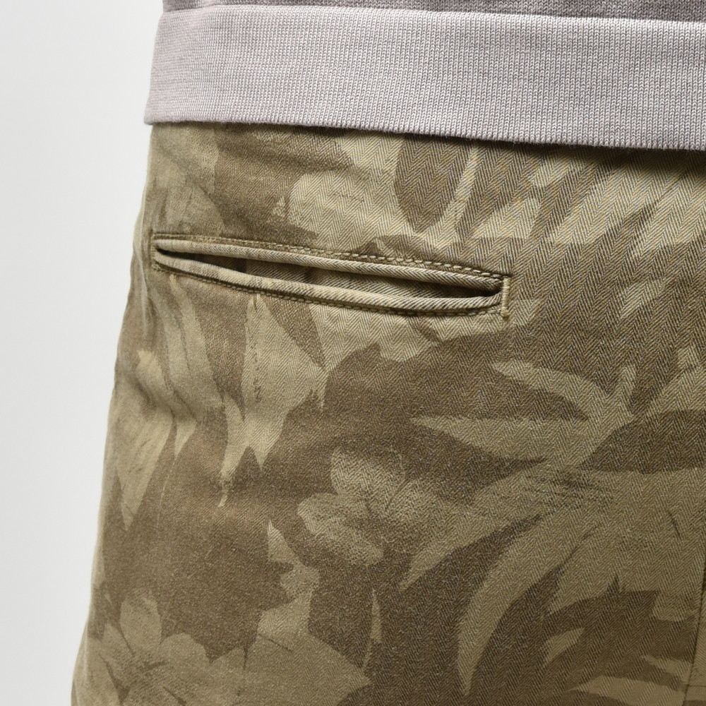 INCOTEX SLACKS（インコテックス スラックス） SLIM FIT ストレッチコットンヘリンボーンボタニカルプリントシャーリングテーパードパンツ 12S166-90914/11511