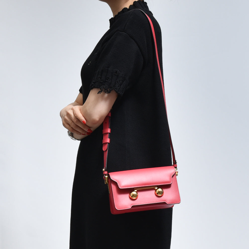 MARNI(マルニ)<BR>SBMP0193U0/P6948 TRUNKAROO ミニショルダーバッグ