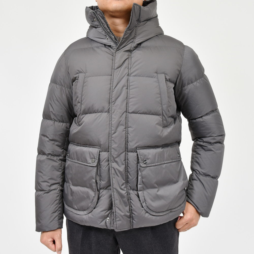 HERNO（ヘルノ） ウォーターレペレントナイロンダウンフーディーブルゾン PI001140U-12004Z