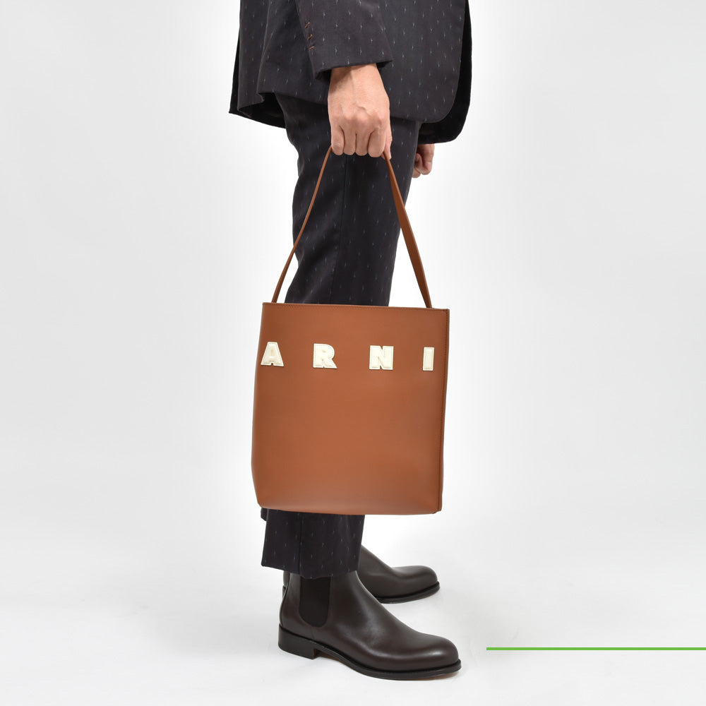 MARNI（マルニ） Museo スムースカーフレザーホーボーバッグ SHMP0111U0 P6483