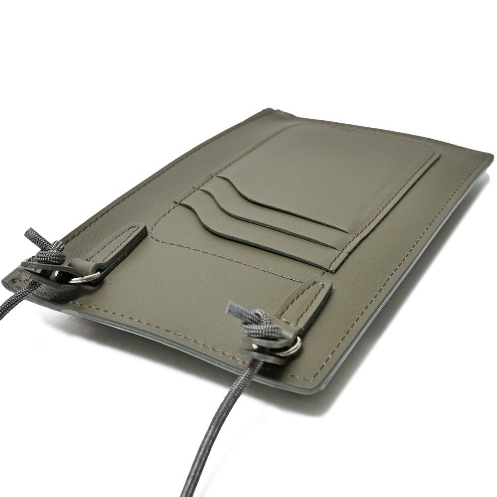 FARO（ファーロ） スムースレザースマートフォンショルダーバッグ Calma Phone Shoulder Zip/F2337G302