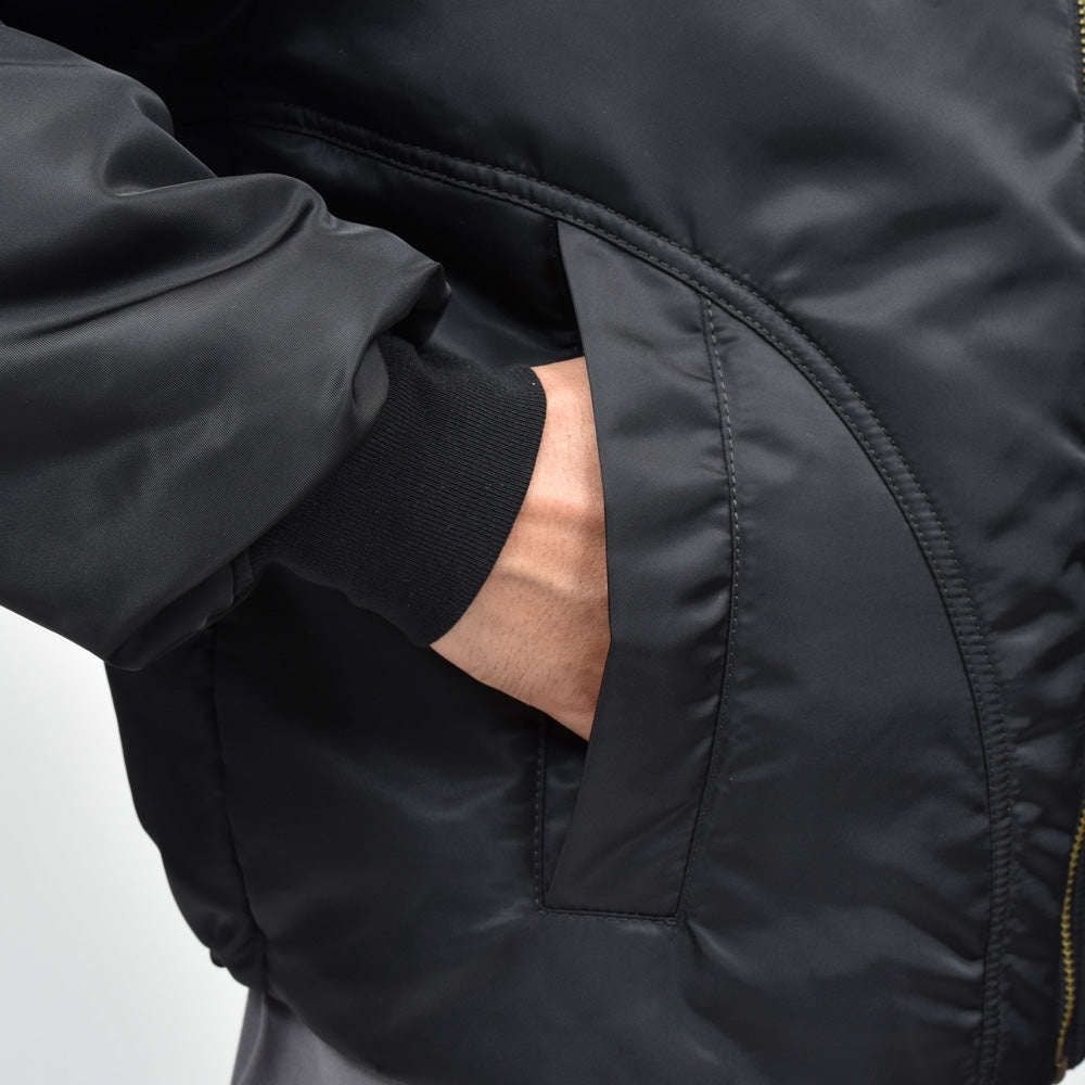 Bacon（ベーコン） W BOMBER TWILL ナイロンツイルパデットボマーブルゾン BACNUGIU480