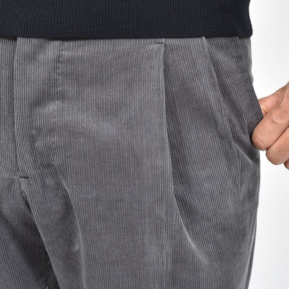 IGARASHI TROUSERS（五十嵐トラウザーズ） コットンコーデュロイ2プリーツサイドアジャスターテーパードパンツ IGT/2OUTP/SB14148