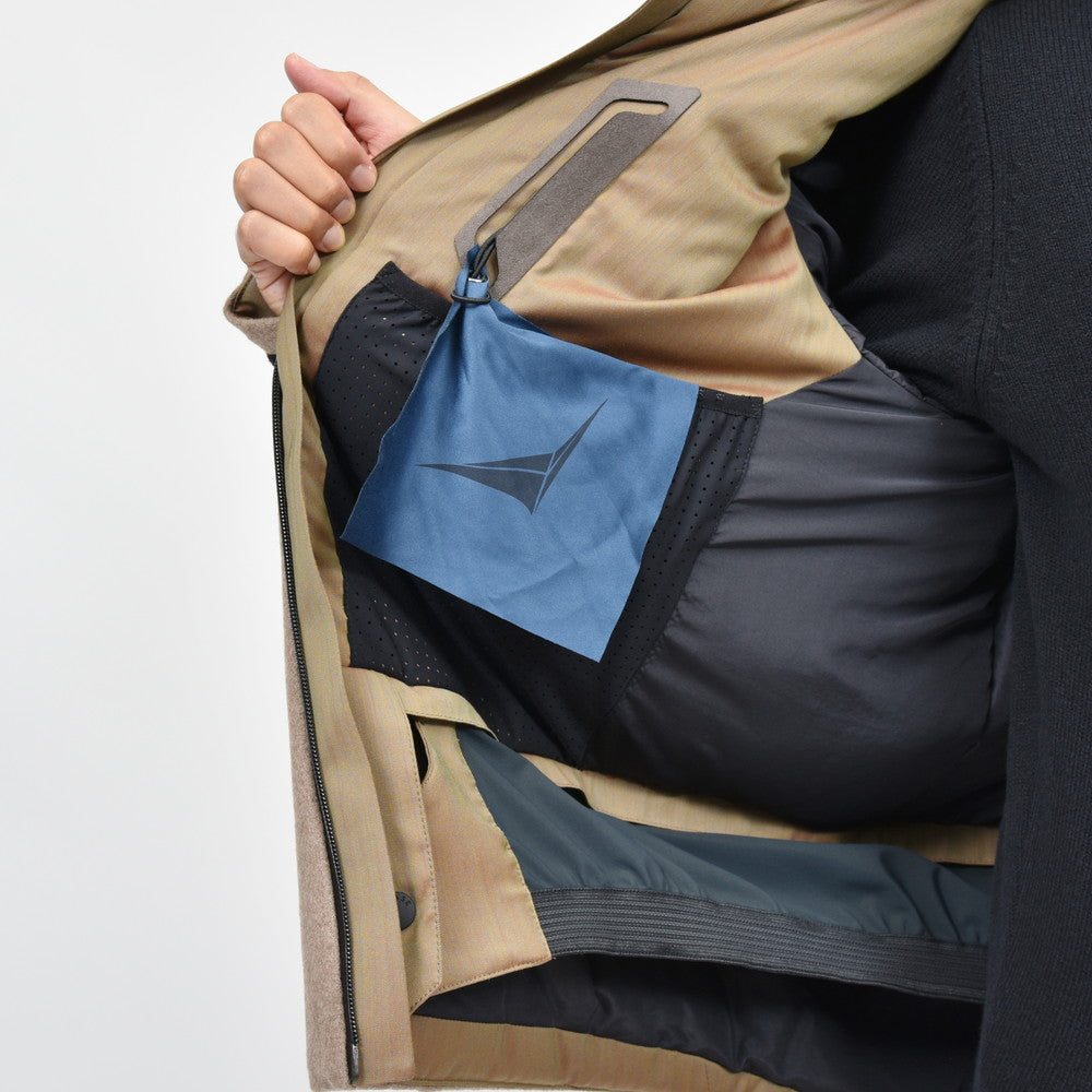 SEASE（シーズ） BALMA JACKET ウォーターレペレントカシミアサキソニーパデッドフーディーブルゾン 0S031TN