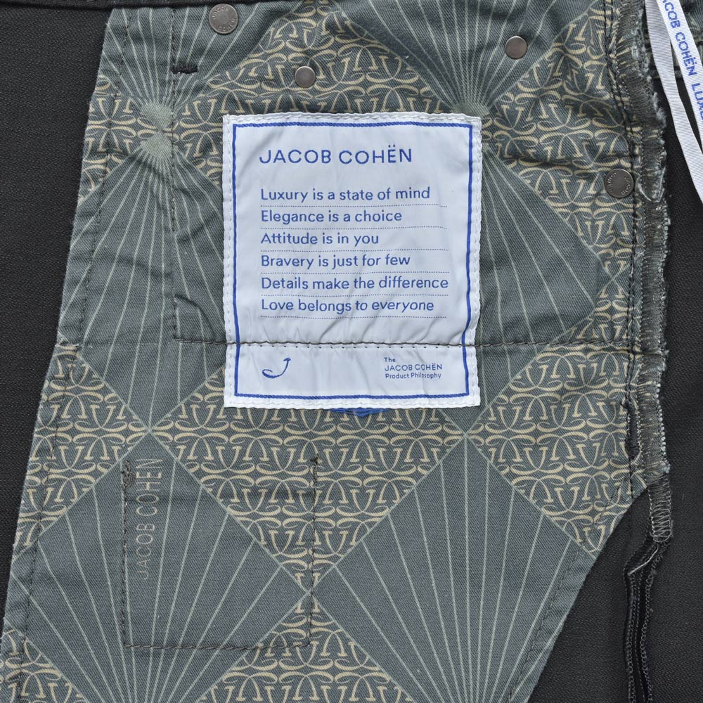 JACOB COHEN（ヤコブコーエン） BARDバード PREMIUM EDITION ウォッシュドコットンポリレーヨンストレッチテーパードフィットデニム 226-22203