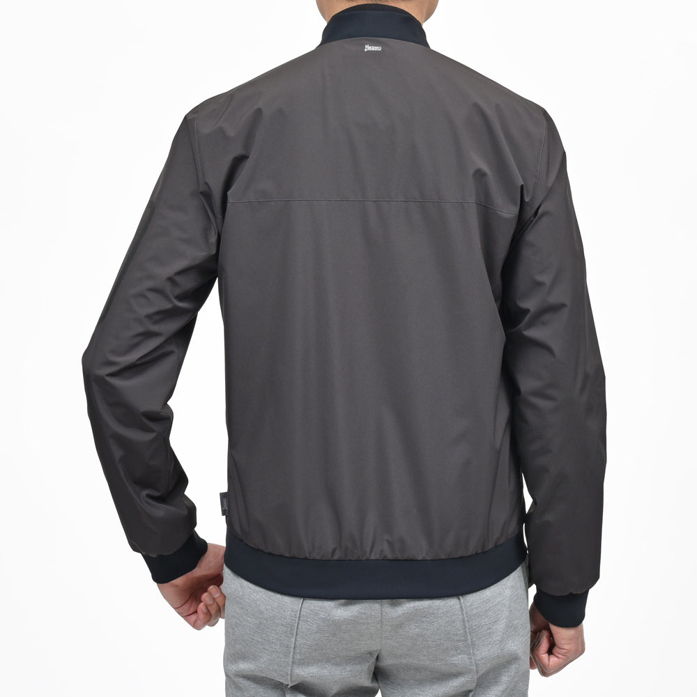 HERNO（ヘルノ） 2レイヤーゴアテックスボマーブルゾン GI000457U-11106