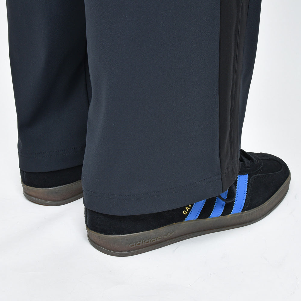 adidas（アディダス） GAZELLE INDOOR ガゼル インドア JQ2692