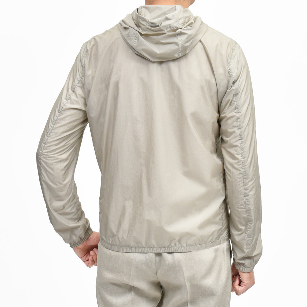 HERNO（ヘルノ） ウォーターレペレントライトウェイトナイロンフーディーブルゾン（パッカブル） GI000486U-12686